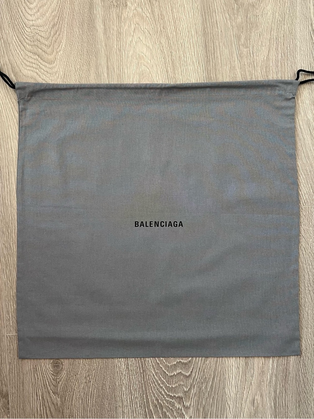 Balenciaga dust bag (C316)